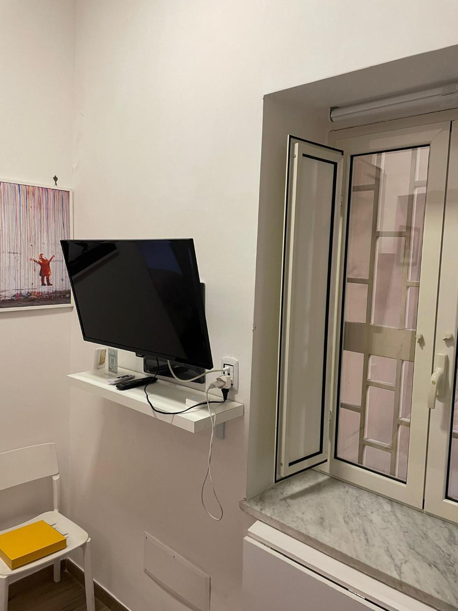 נאפולי Terrazza Aragon Room And Spa מראה חיצוני תמונה